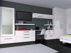 Venice Bedroom in Porcelain White