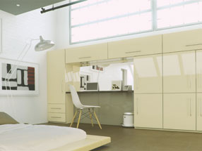 Ultragloss Bedroom in Ultragloss Cream