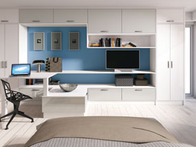 Ultragloss Bedroom in Ultragloss Light Grey and Ultragloss White