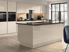 FIRBECK Kitchen in Firbeck Supergloss Cashmere
