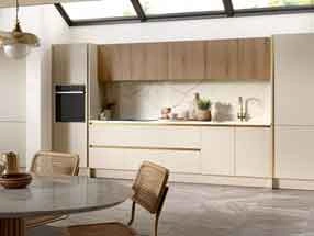 Venice Kitchen in Supermatt Macademia and Canella Oak
